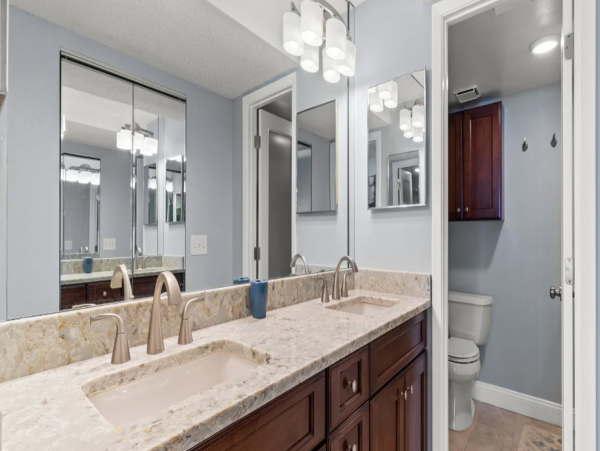 Updated 4th floor corner unit right on the Gulf
